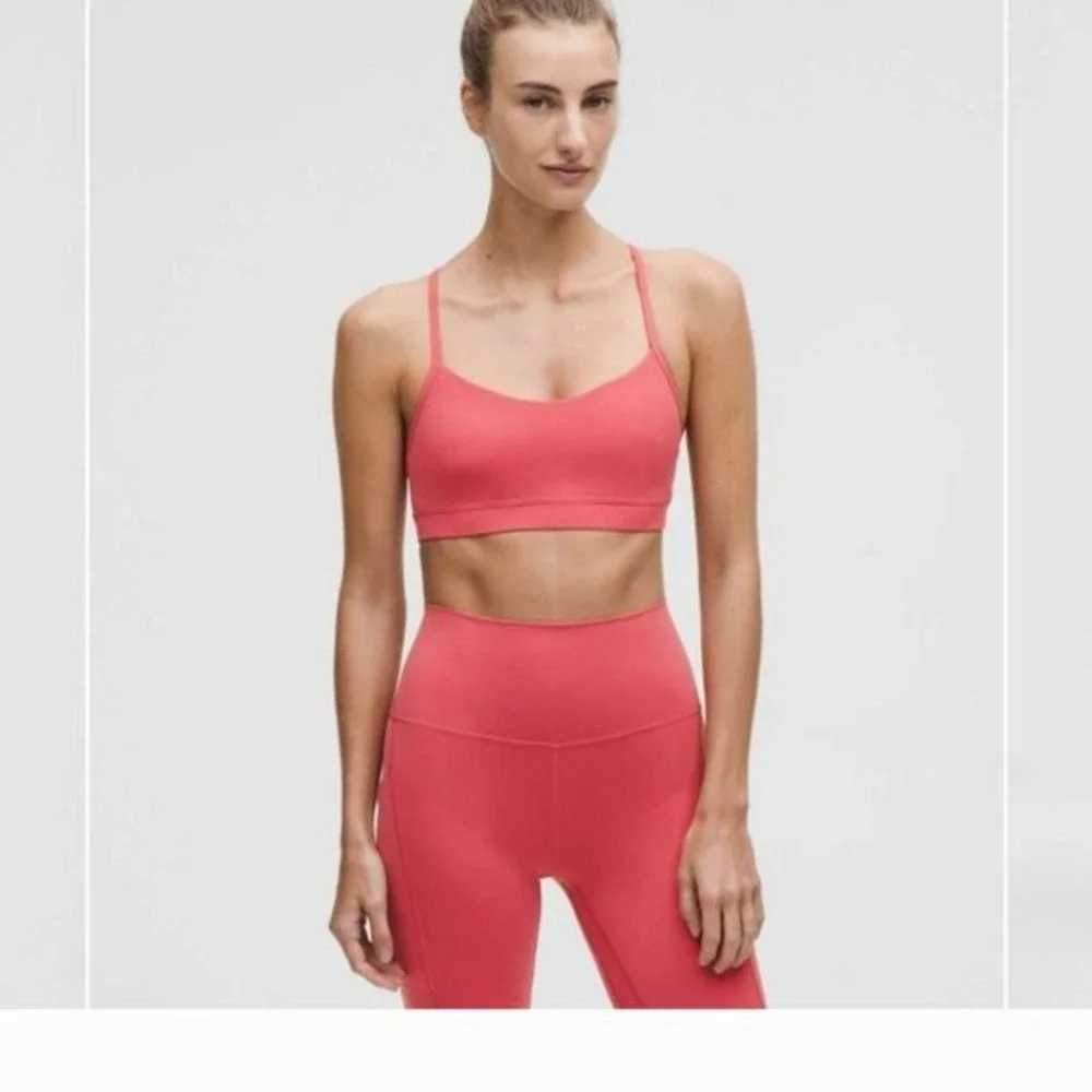Lululemon Flow Y Bra Nulu Pink Coral Yoga Sports‎ Bra Size 2 Light Support